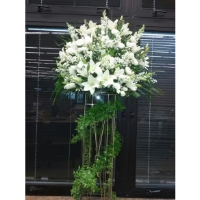 ARRANJO FLORAL PARA EVENTO CORPORATIVO DC 400