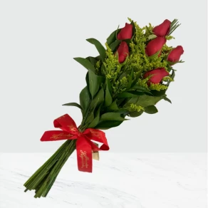 MIMO BUQUÊ COM ROSAS COLOMBIANAS B 444