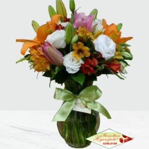 BUQUÊ  MIX DE FLORES  NOBRES B 651