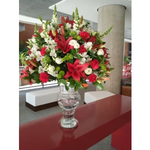 ARRANJO FLORAL PARA EVENTOS CORPORATIVOS DC 500